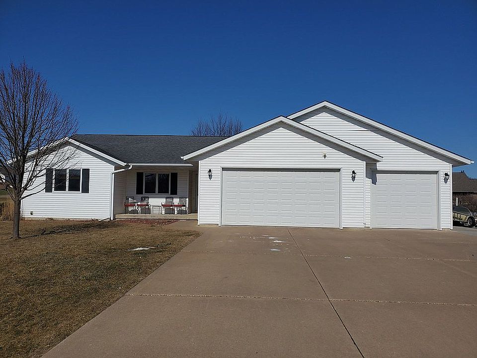 1st image of W4528 Prairie Ct E