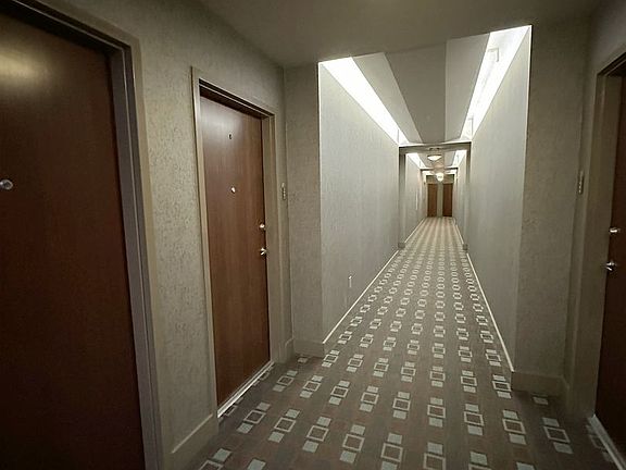 2nd image of 777 N Ashley Dr Unit 2807
