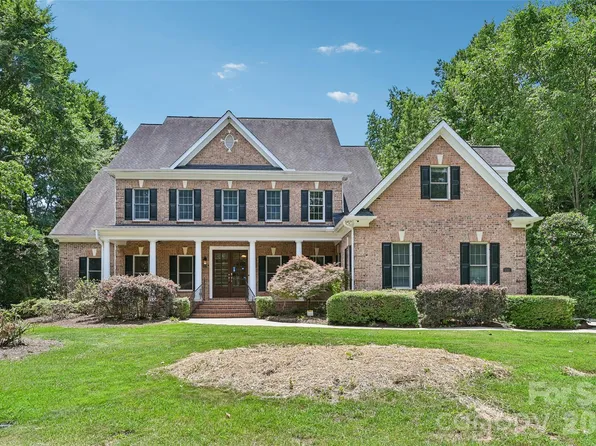 100 Mary Mack Ln, Fort Mill, SC 29715
