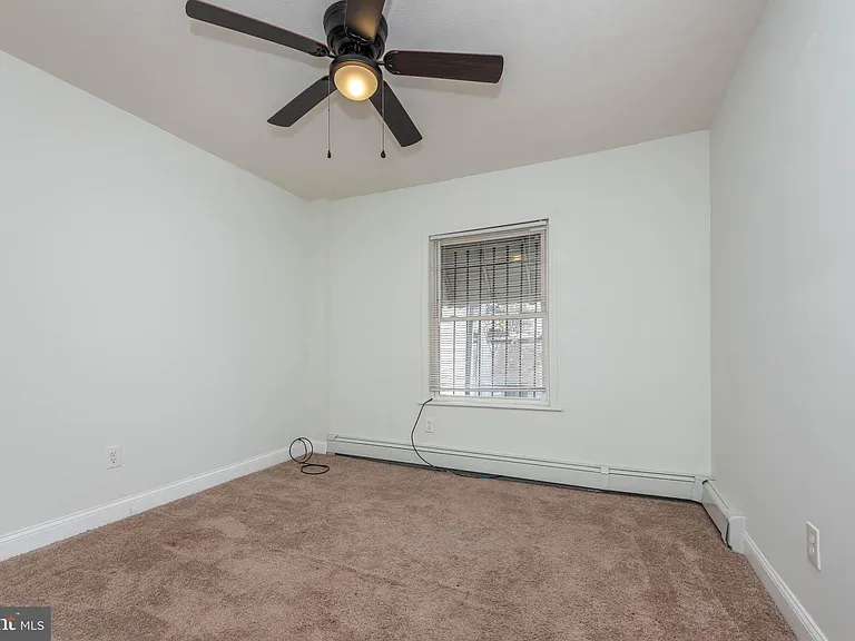 204 N Port St — Photo 13
