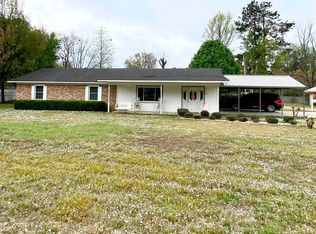 1423 W Pine St, Warren, AR 71671