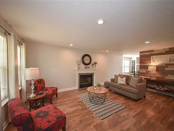 2nd image of 912 Cornell Ct