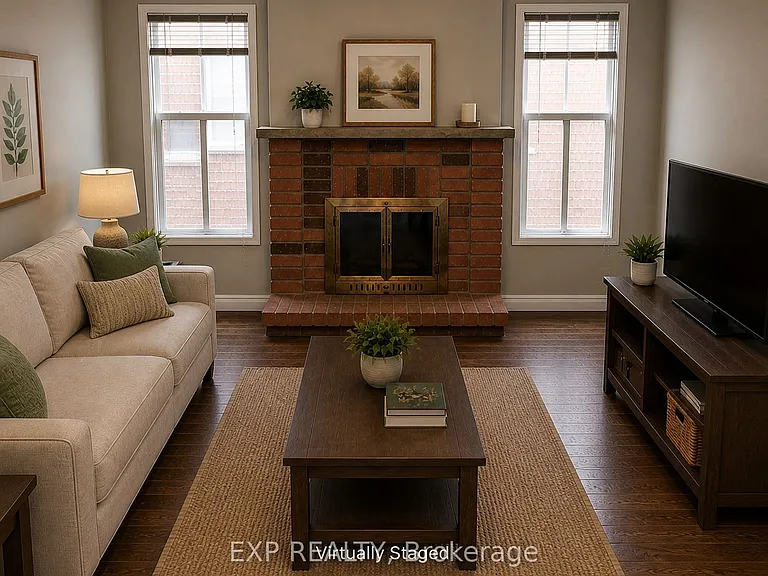 71 Daniels Cres #MAIN LEVEL — Photo 7