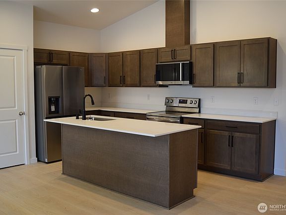 2nd image of 7081 E Bullseye Street
