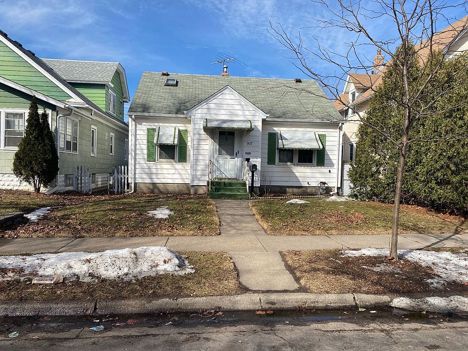 1st image of 907 Lawson Ave E