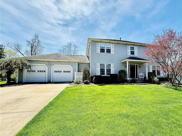 136 Sunset Dr, Hudson, OH 44236