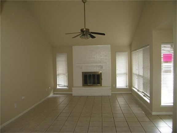 4th image of 13891 Hollowgreen Dr