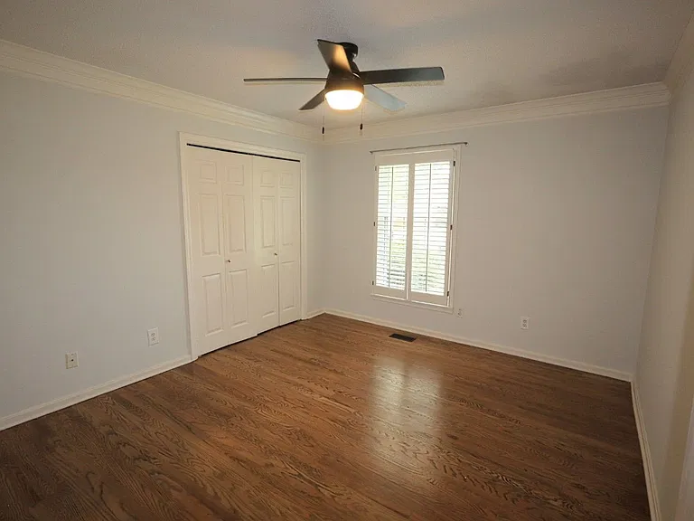 8231 Lake Terrace Dr — Photo 27