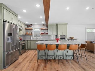8630 Hilltop Rd, De Soto, KS 66018