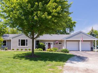 27301 W Nippersink Rd, Ingleside, IL 60041