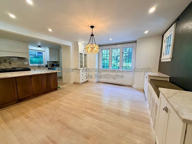 152 Gordon St — Photo 10