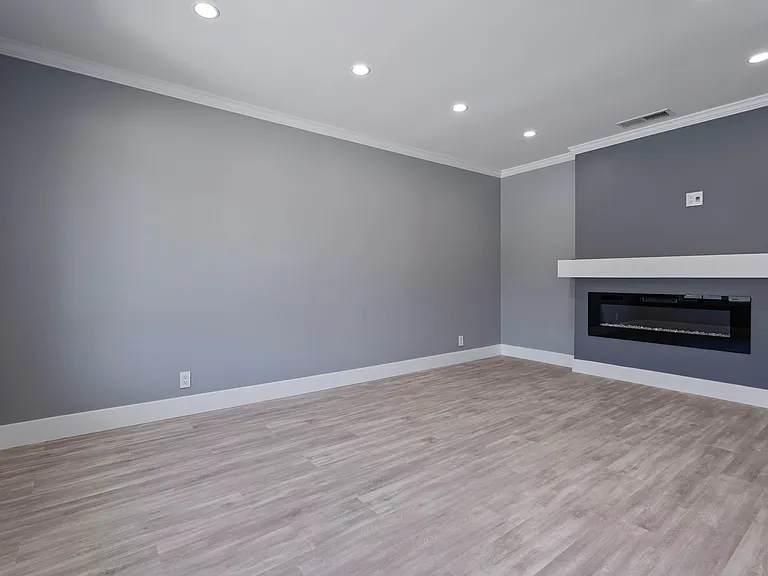 3438 Fife Way — Photo 38