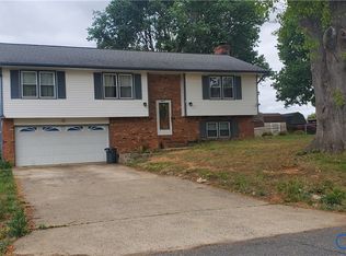 5819 Up A Way Dr, Fredericksburg, VA 22407