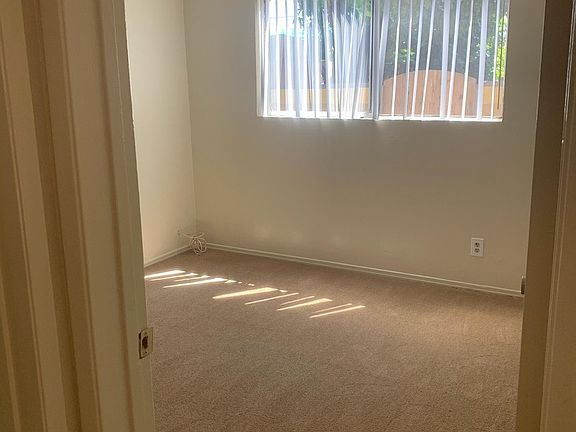 5th image of 12615 Oxford Ave APT C