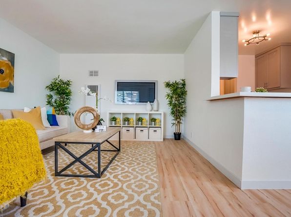 359 E Esther St APT 3