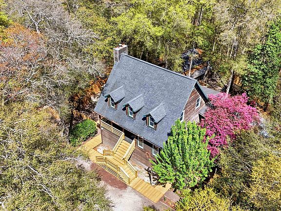 2nd image of 34 Clifton Dr.
