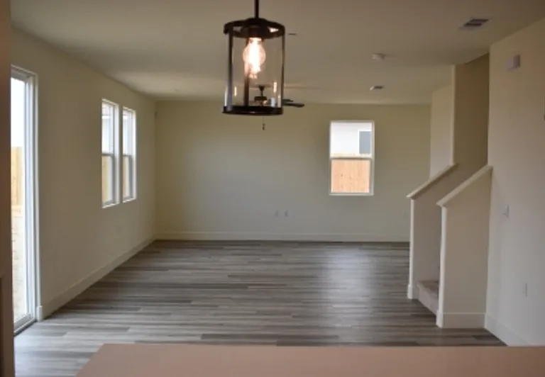682 Stephanie Dr #2 — Photo 12