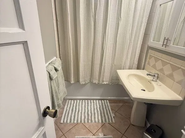912 Marco Pl, Venice, CA 90291