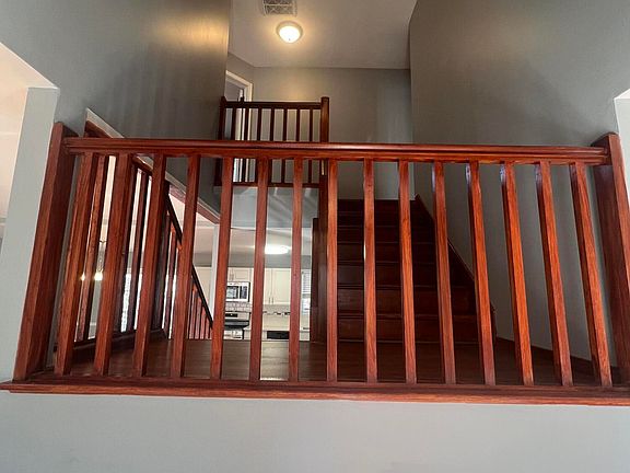 5th image of 7109 Pine Grove Dr
