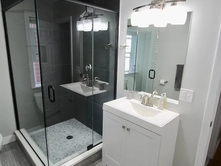 94 E Cottage St #2 — Photo 3