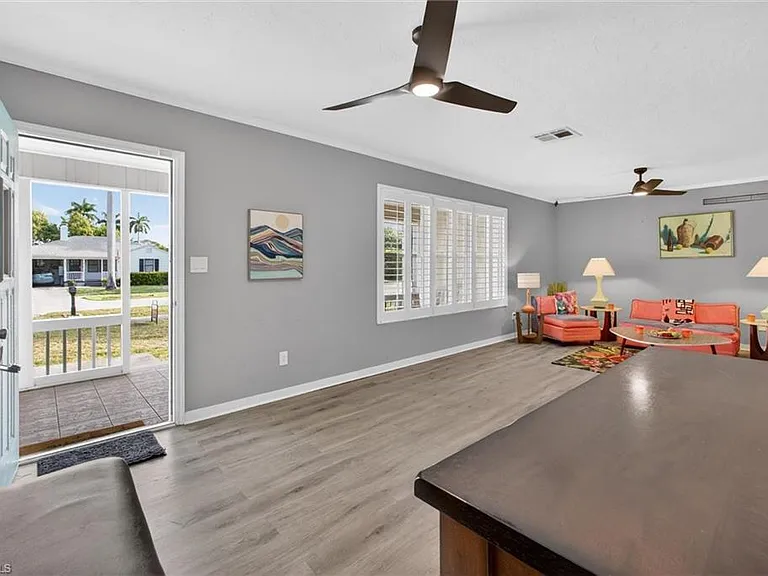 1420 Maravilla Ave — Photo 12