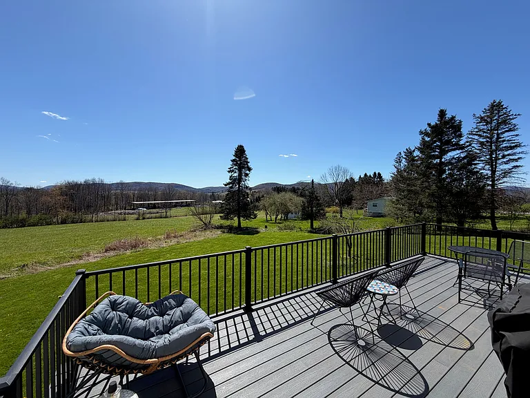 1100 Snyder Hill Rd — Photo 27