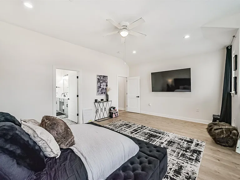 6008 Canal St — Photo 18