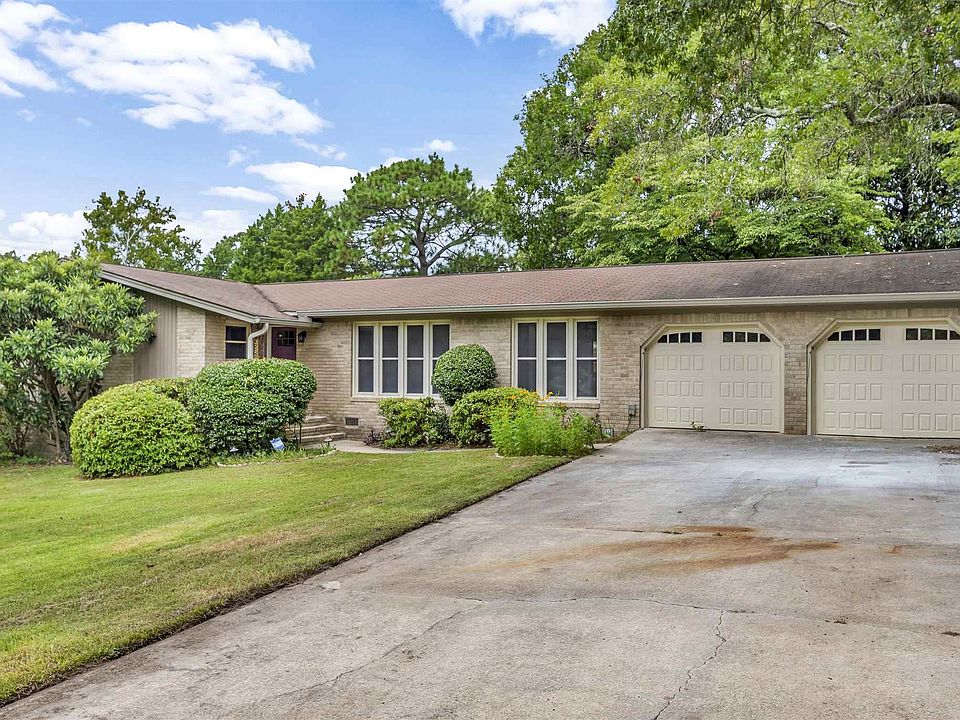 1st image of 7719 Wessex Ln