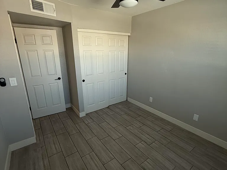 Guest bedroom