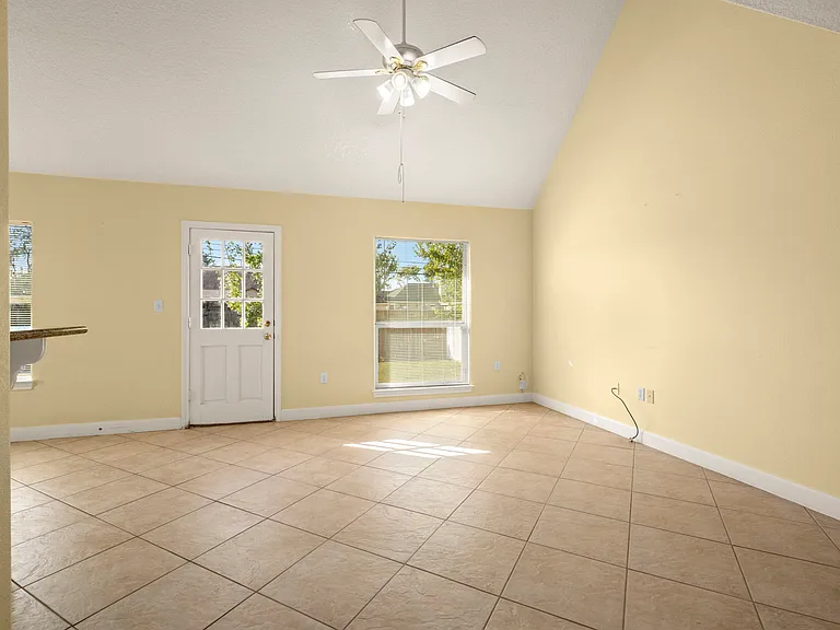 3212 Glastonbury Dr — Photo 6