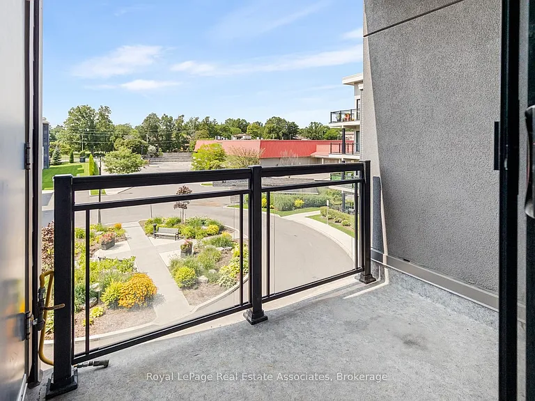 3170 Erin Mills Pkwy #321 — Photo 19