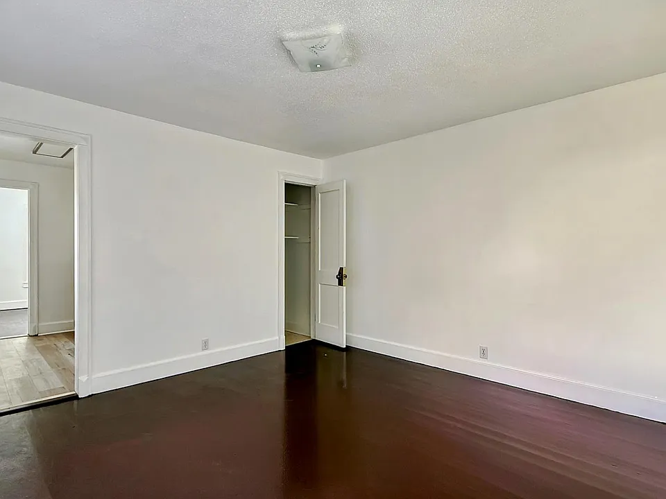 124 Olcott Ave #10