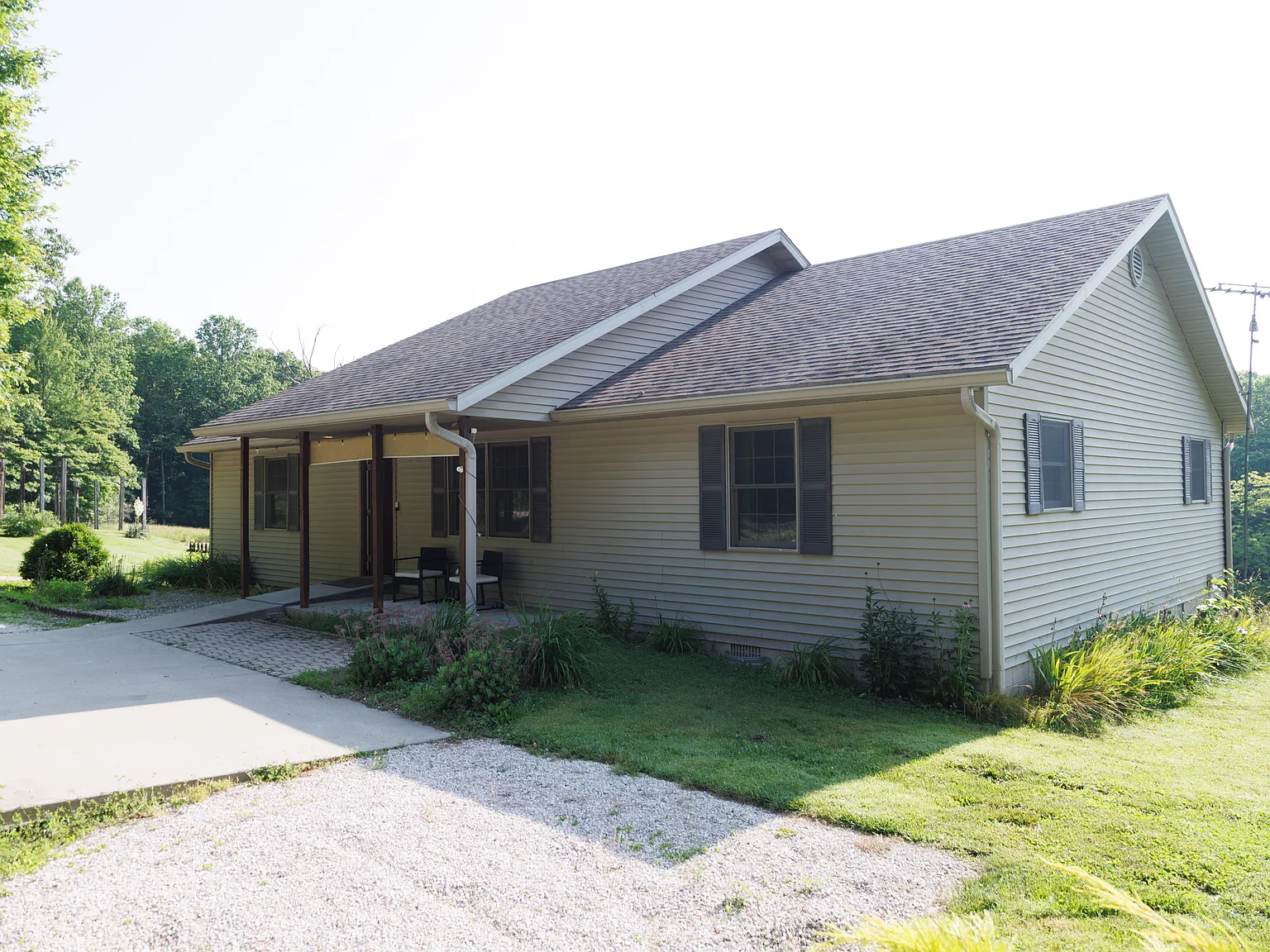 3 bed, 1632 sqft, $3,500 — Photo 1