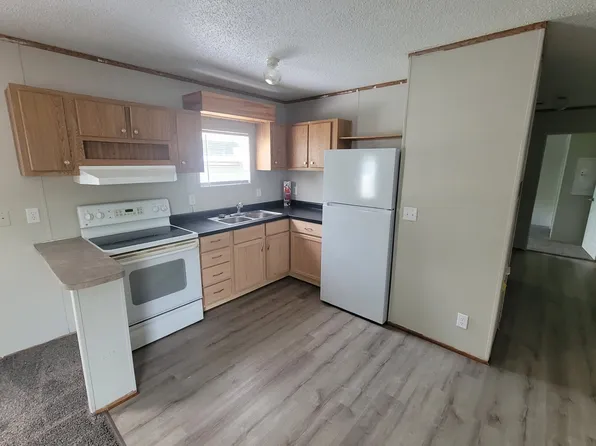 2801 S Stone Rd #99, Marion, IN 46953