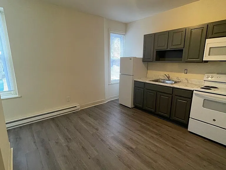 5122 Arch St — Photo 7