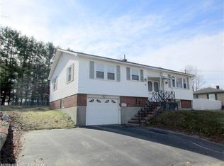 14 Ginger Ave, Winslow, ME 04901