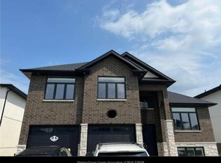 1480 Clearwater Ave, Windsor, ON N8P 0E9