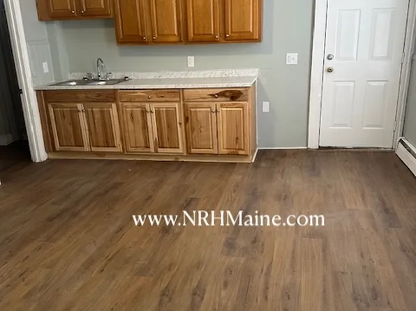 71 Broad St, Auburn, ME