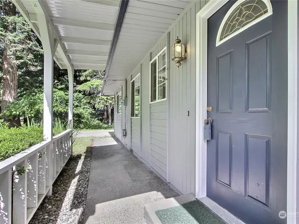 6121 34th St NW, Gig Harbor, WA 98335