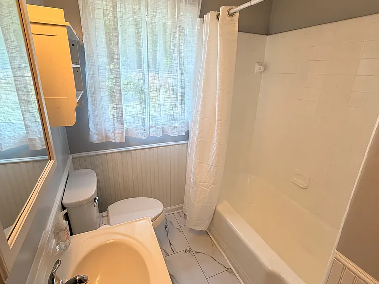755 Trout St NE — Photo 9