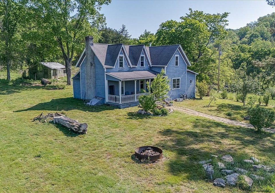 4th image of 7480 Beech Hill Rd