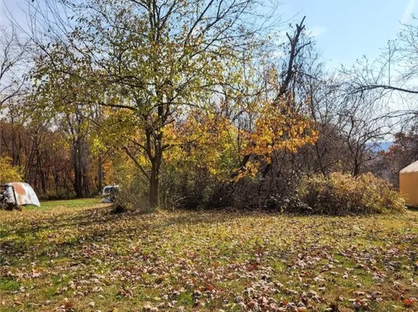 LOT Hilltop Dr, Ellwood City, PA 16117
