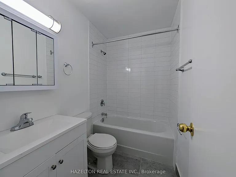 1901 Martin Grove Rd #521 — Photo 8