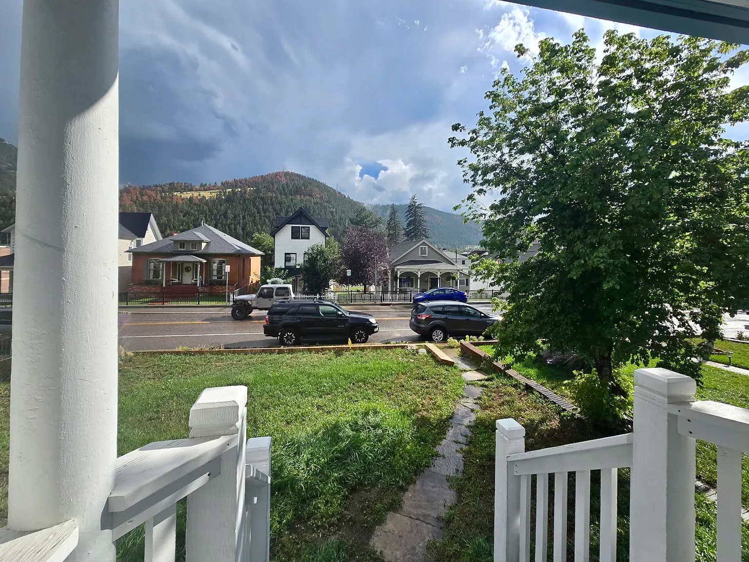 4 bed, 2150 sqft, $3,000 — Photo 3