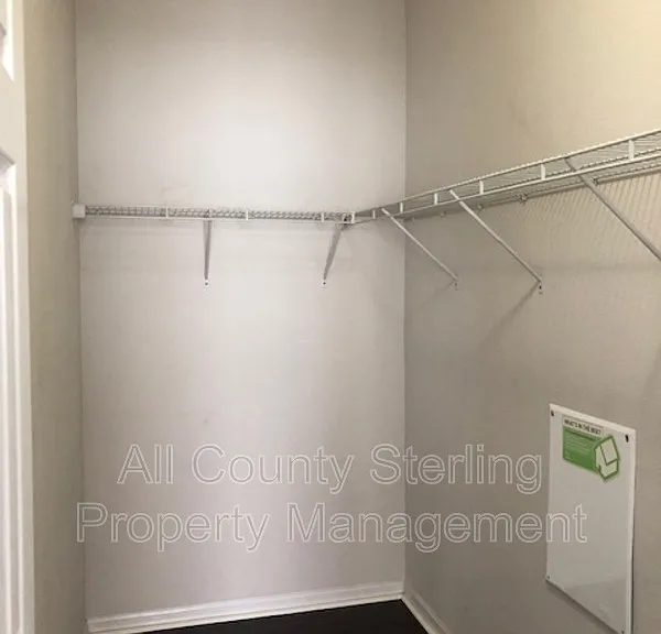 7021 Kirkland Way — Photo 14
