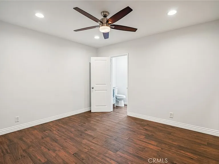 3816 S Victoria Ave — Photo 26