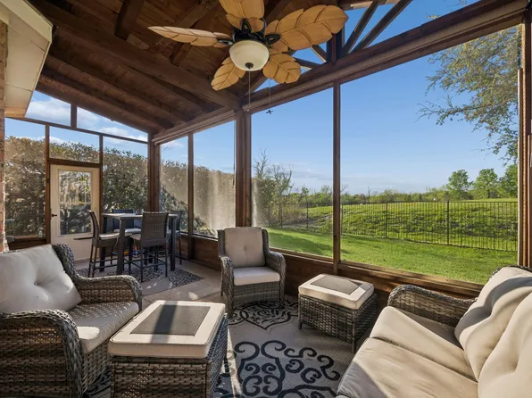 9413 Kings Link Cir, Rowlett, TX 75089