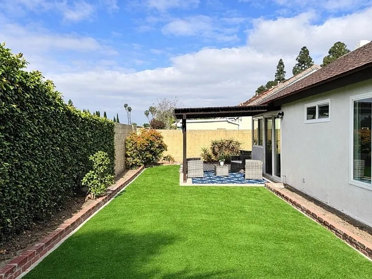 12130 Smokie Ln — Photo 10