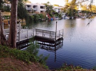 7068 SW 53rd Ln, Miami, FL 33155