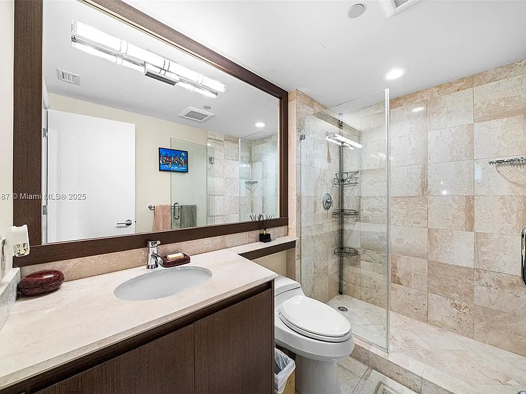 1455 Ocean Dr #1003 — Photo 30